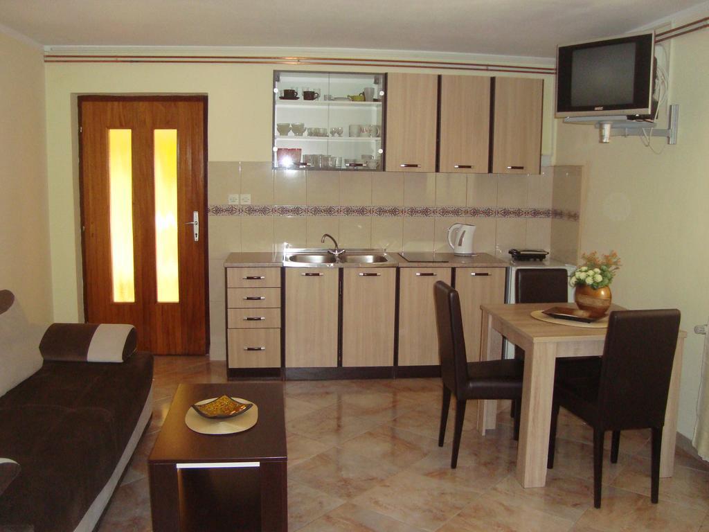 Apartment Adela Κότορ Εξωτερικό φωτογραφία